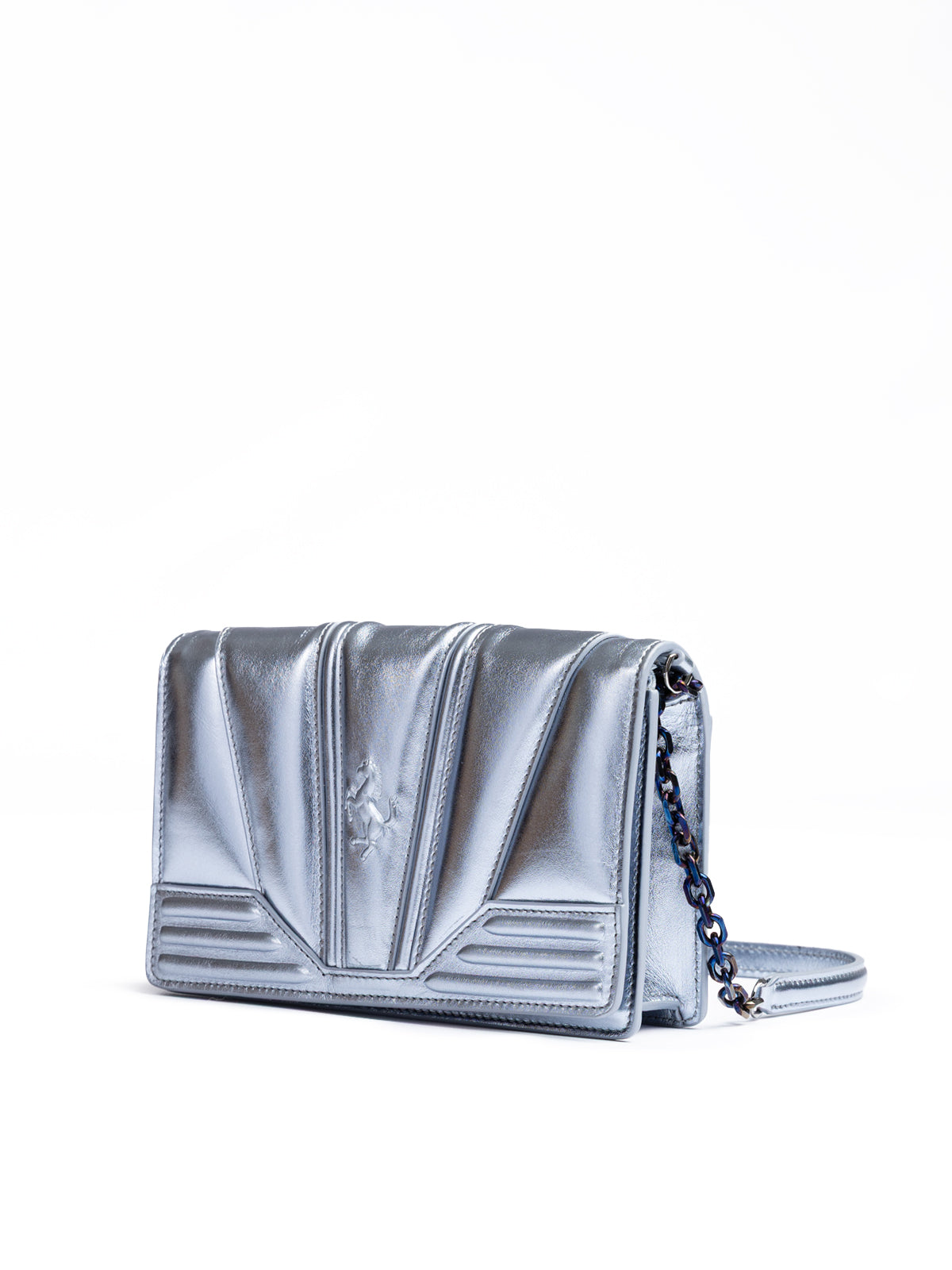 Hellblaue GT-Lackledertasche aus Metall mit Kette