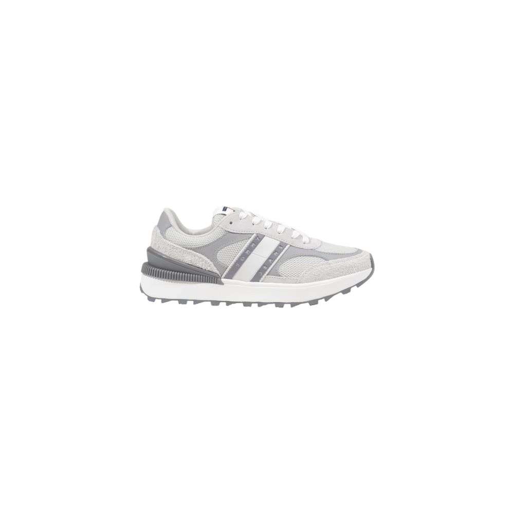 Grauer Wildleder-Sneaker