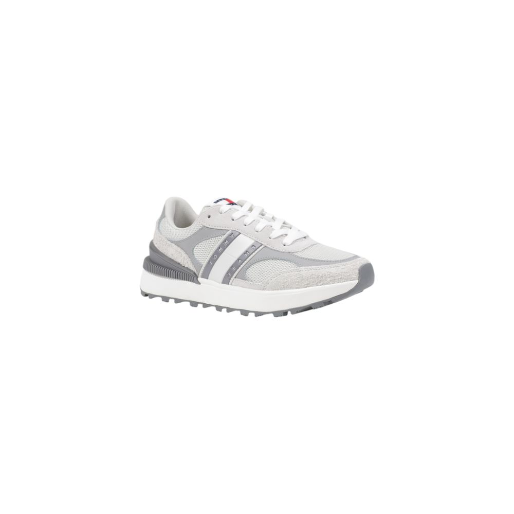 Grauer Wildleder-Sneaker