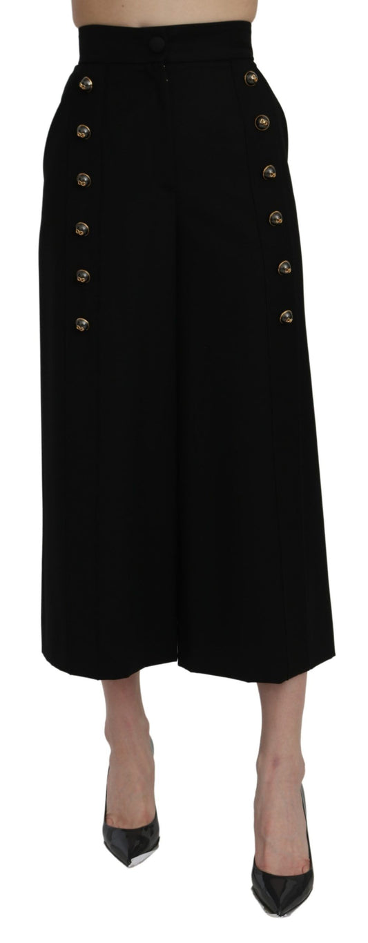 Schwarze, verkürzte Hose mit weitem Bein und hoher Taille