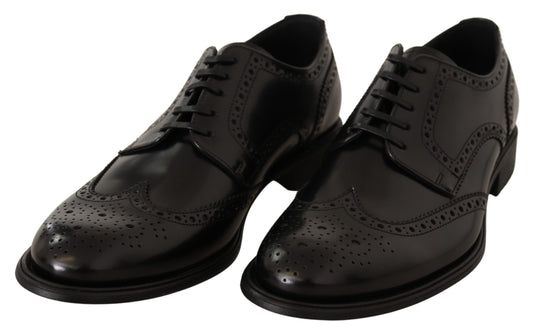 Schwarze Oxford-Schuhe aus Leder mit Flügelkappe