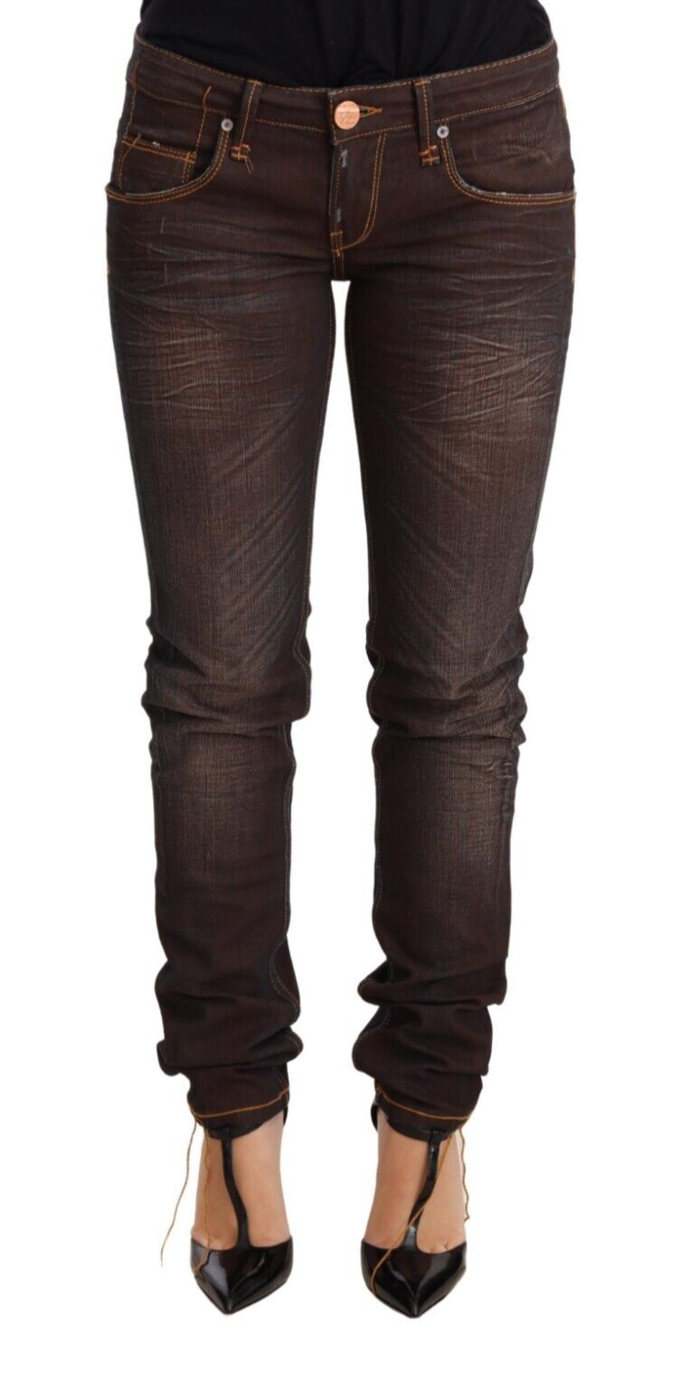 Braune Jeans aus gewaschener Baumwolle mit schmaler Passform und niedriger Taille