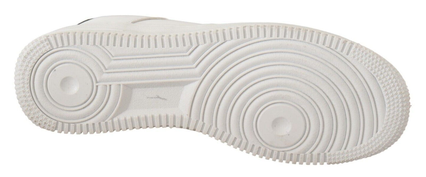 Weiße perforierte Schnürschuhe aus Leder für Herren