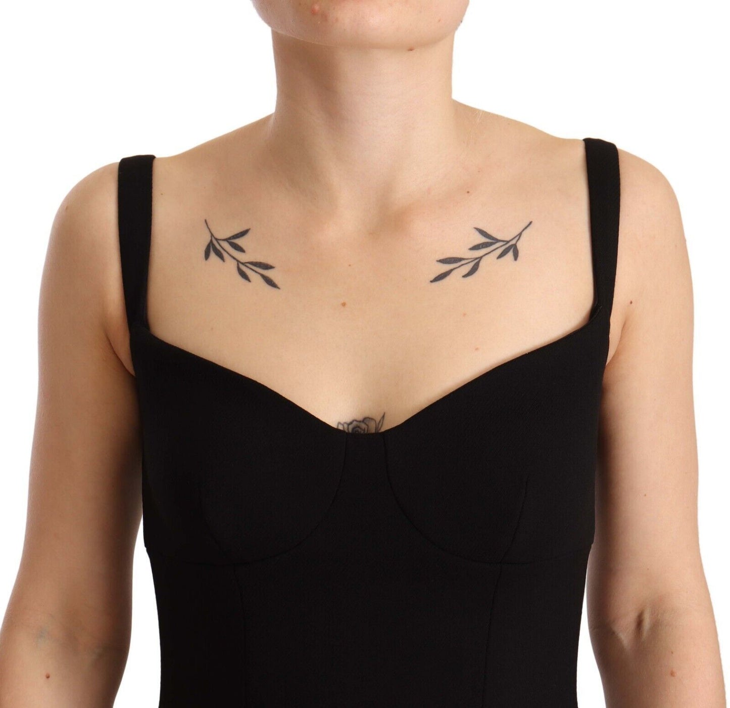 Schwarzes Fit Flare-Etuikleid aus Wollstretch