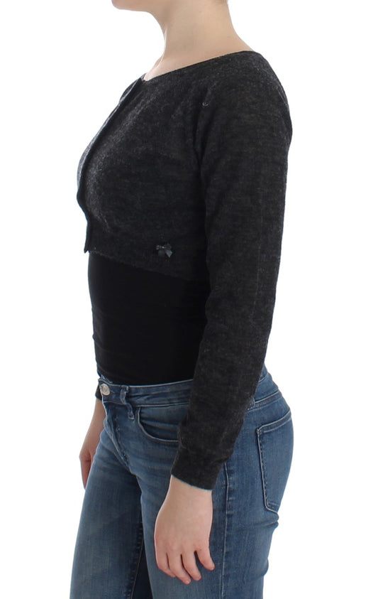 Grauer Strickjacke aus Wolle
