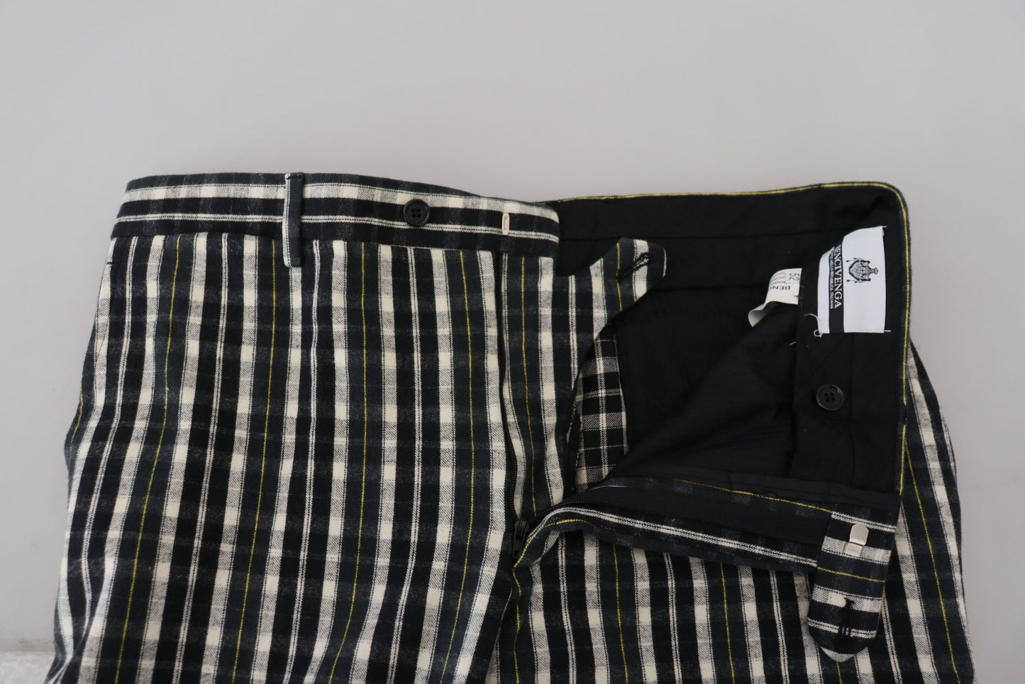 Schwarze karierte Freizeithose aus Baumwolle