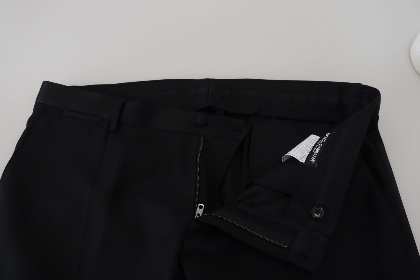 Schwarze Chinohose aus Wolle