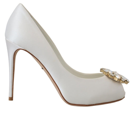 Weiße Satin-Pumps mit Peep-Toe-Absatz und Kristallen