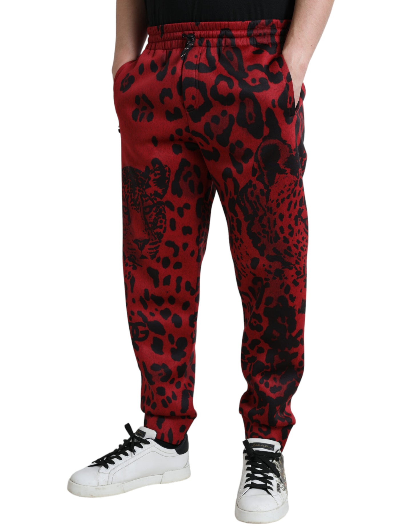 Rot-schwarze Stretch-Jogginghose mit Leopardenmuster