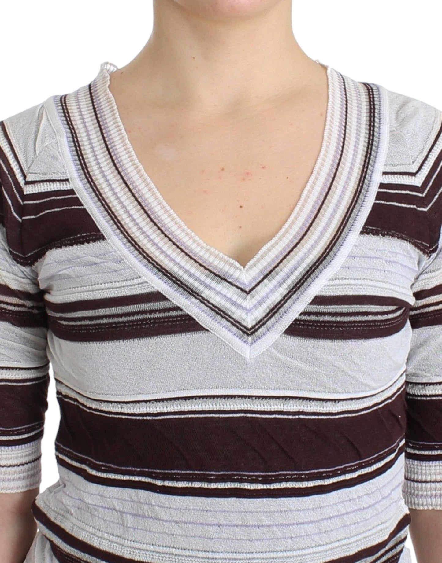Gestreifter, kurzärmliger Pullover mit V-Ausschnitt und Spitze