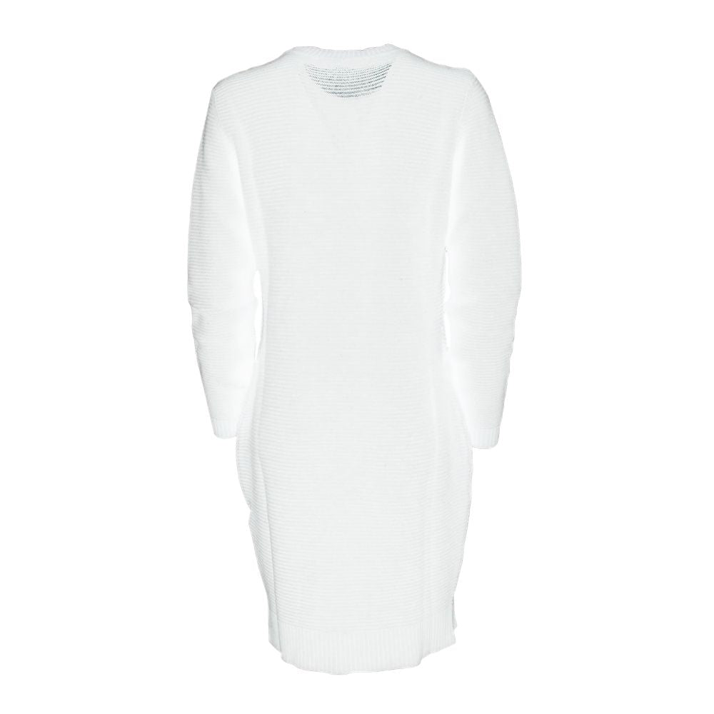 Schickes Strickkleid mit Herzmuster in Weiß