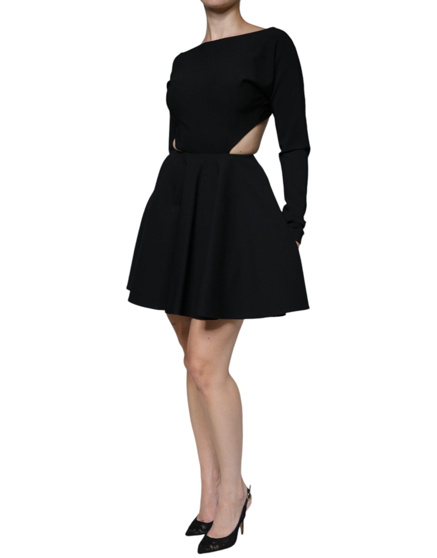 Schwarzes Minikleid aus Viskose mit Cut-Outs in A-Linie und langen Ärmeln