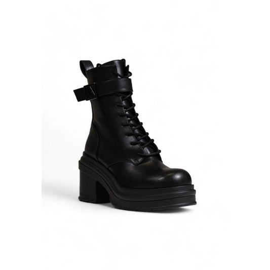 Schwarzer Polyesterstiefel