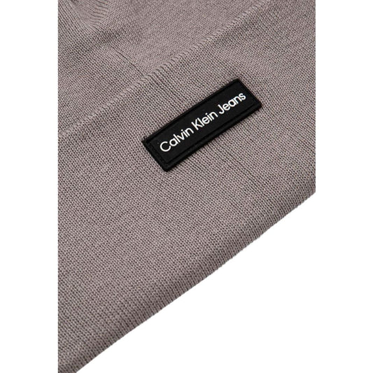 Graue Baseballmütze aus recyceltem Polyester