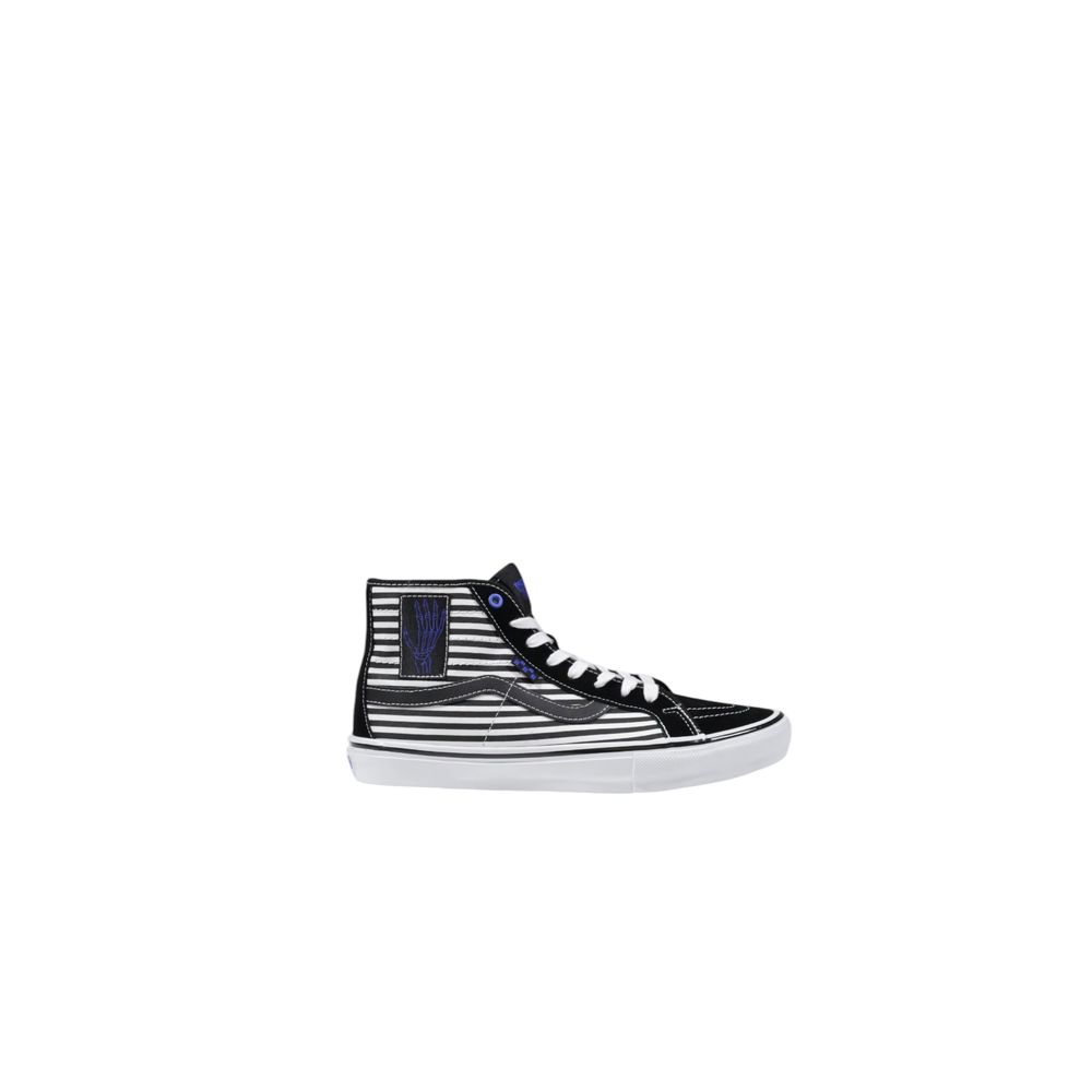 Schwarz-weißer Ledersneaker