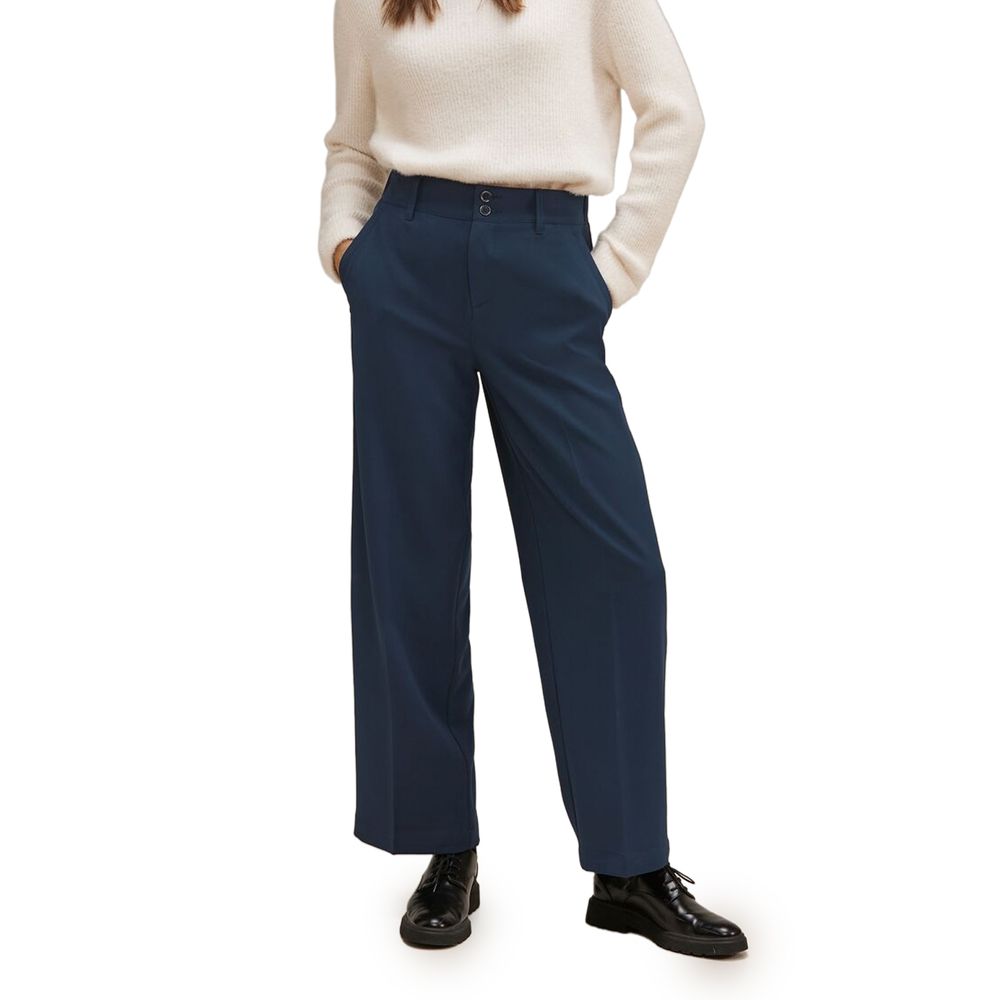 Blaue Polyesterhose