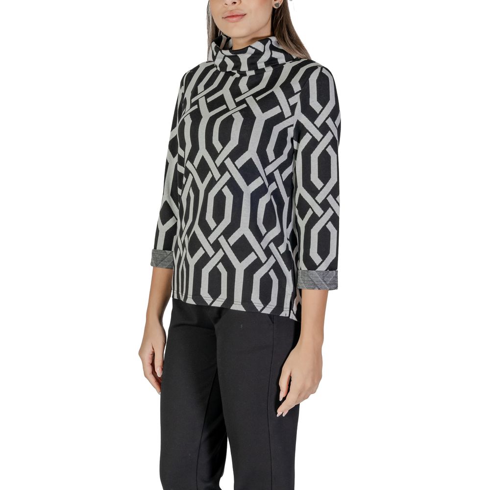 Schwarzer Polyesterpullover