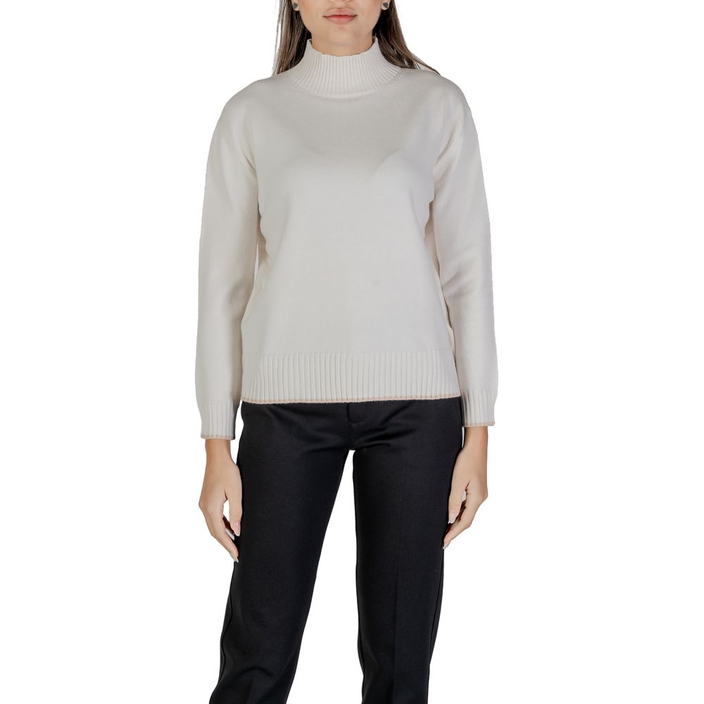 Cremefarbener Polyesterpullover