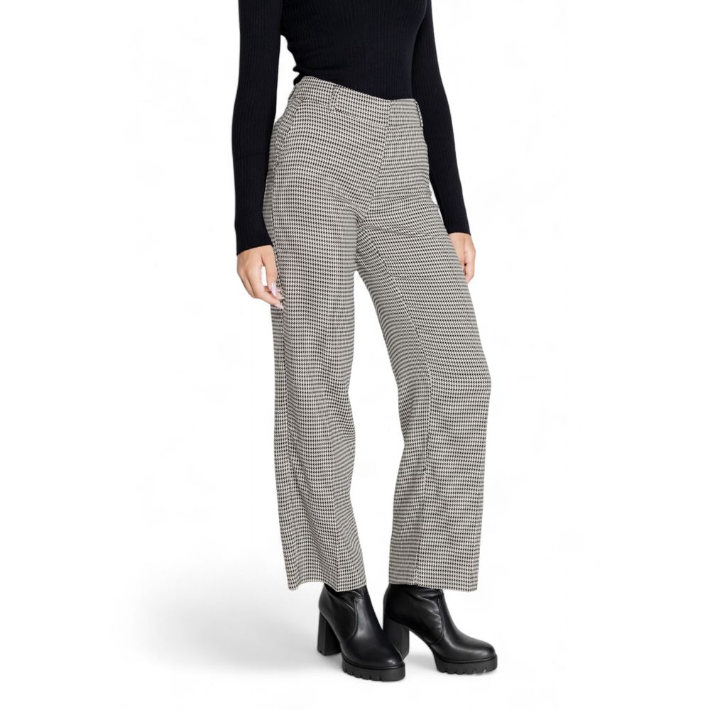 Schwarze Polyesterhose