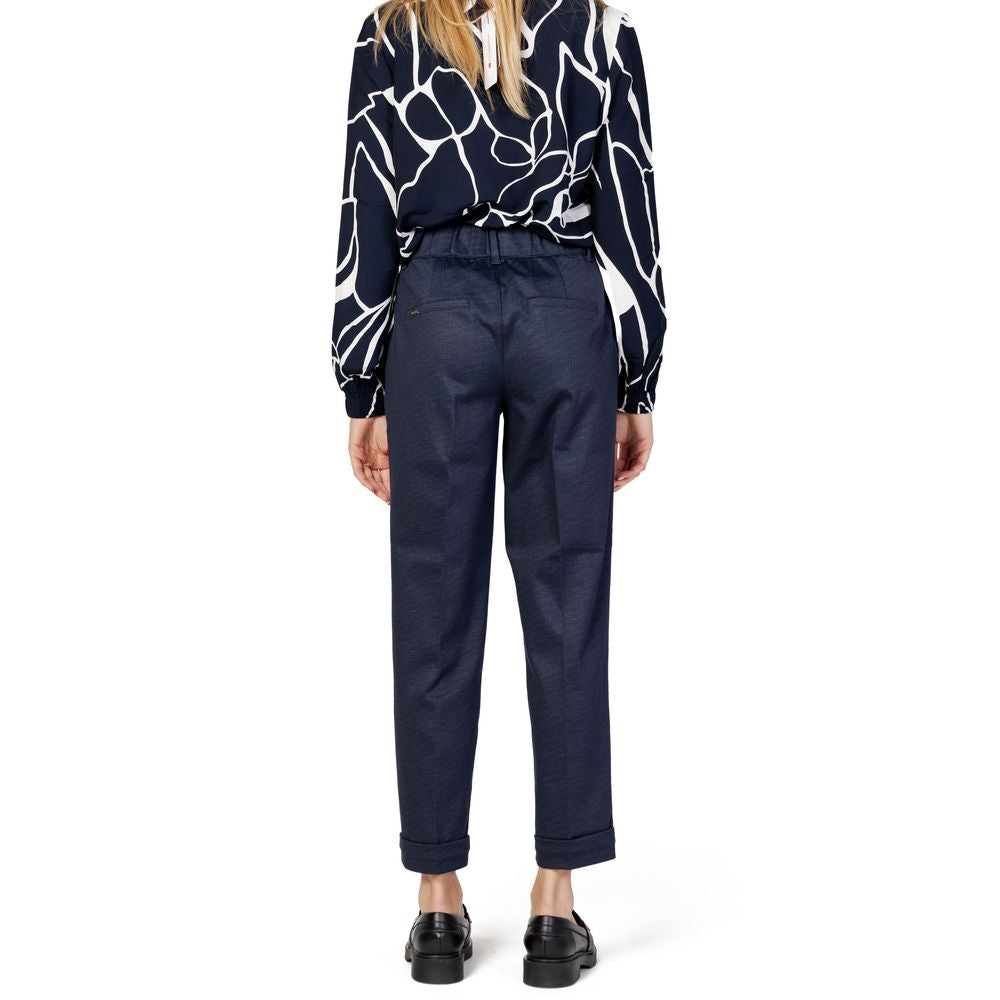 Blaue Viskosehose