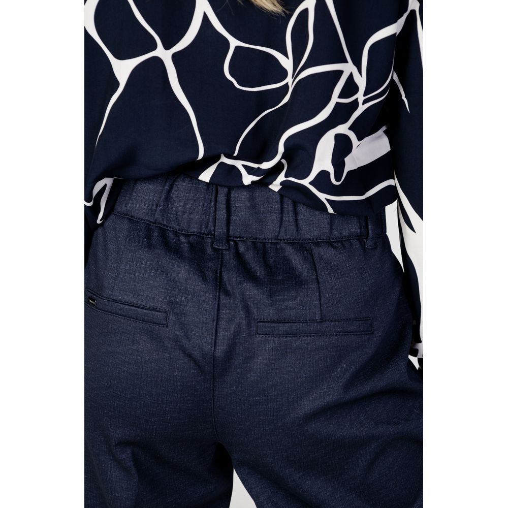 Blaue Viskosehose