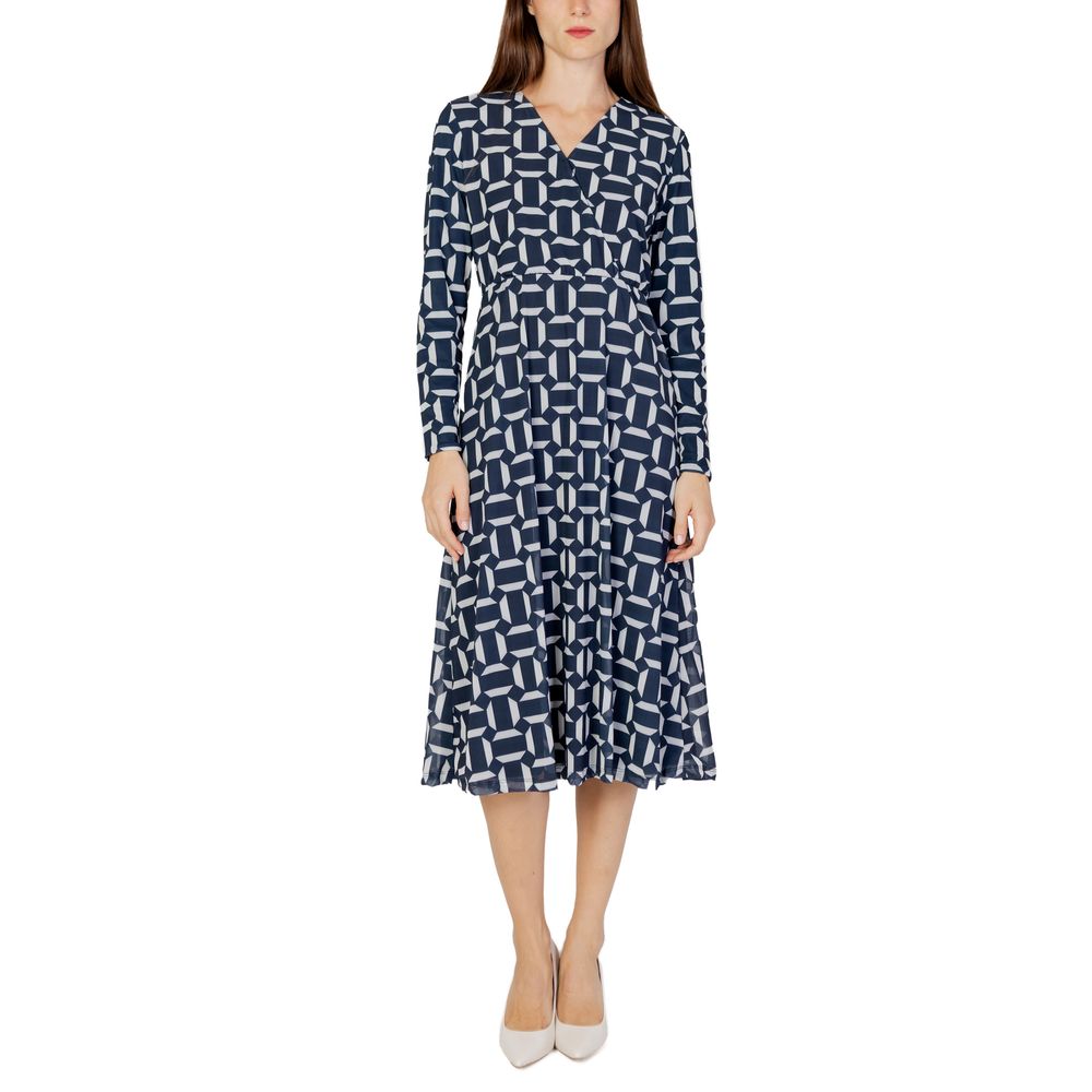Blaues Polyester lang