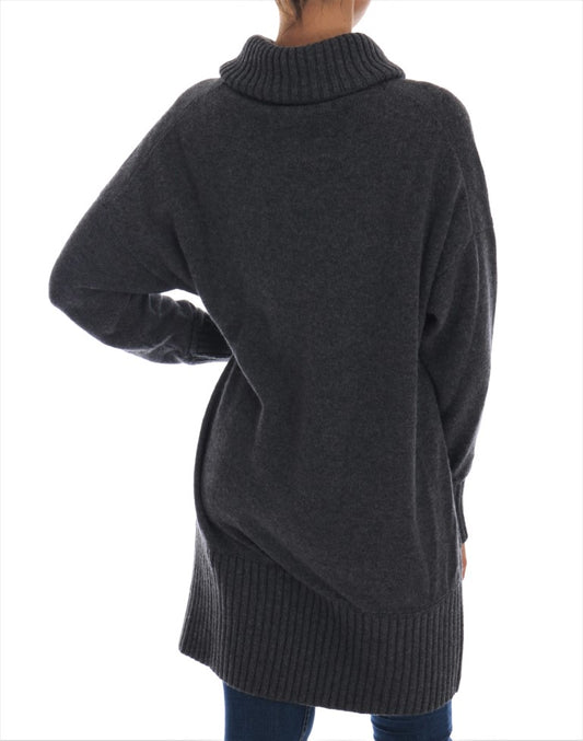 Märchenhafter kristallgrauer Kaschmirpullover