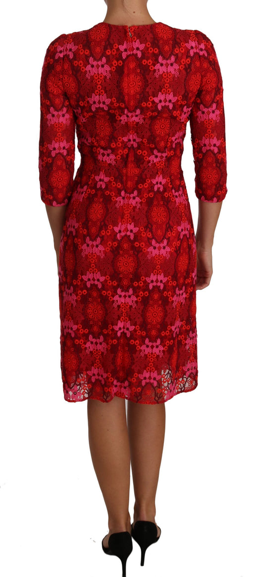 Etuikleid mit floraler Häkelspitze in Rot und Rosa