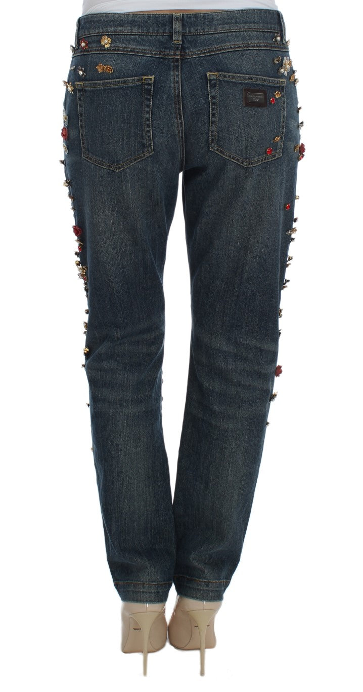 Jeans mit Herzverzierung und Kristallrosen