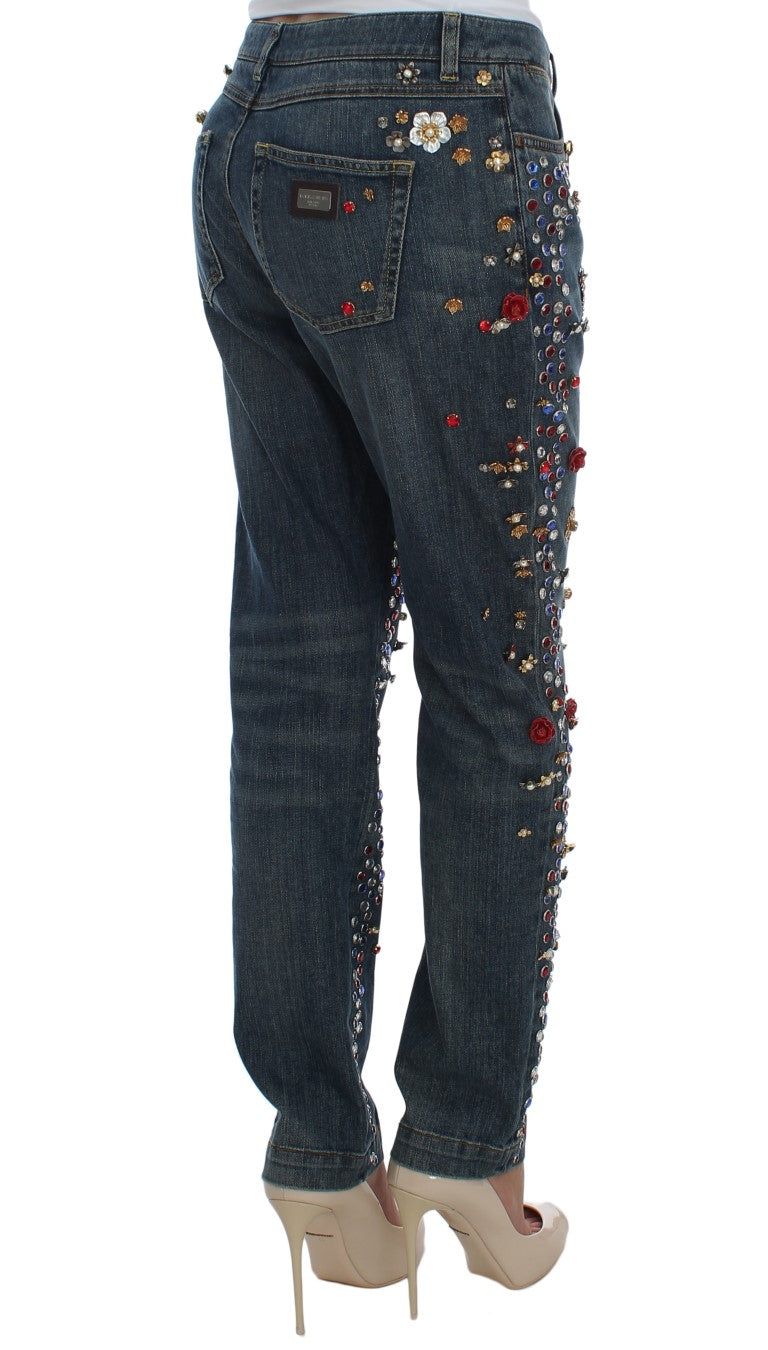 Jeans mit Herzverzierung und Kristallrosen