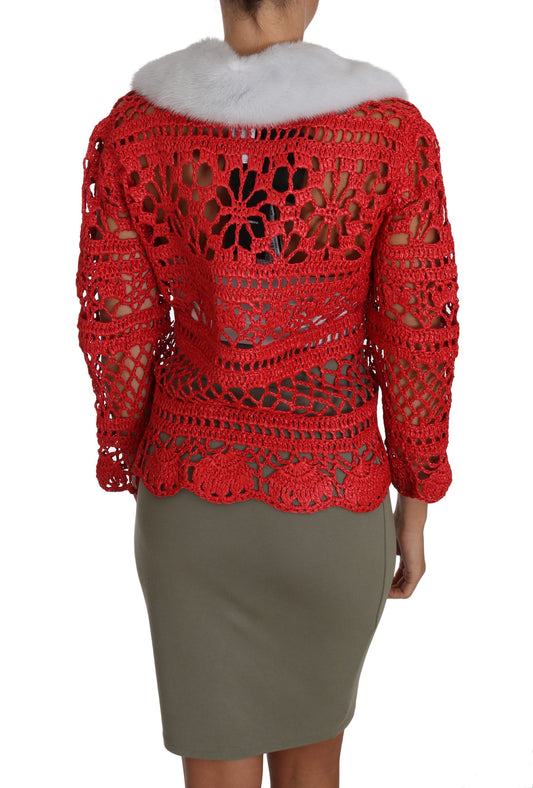 Roter Cardigan-Pullover aus Häkelbast