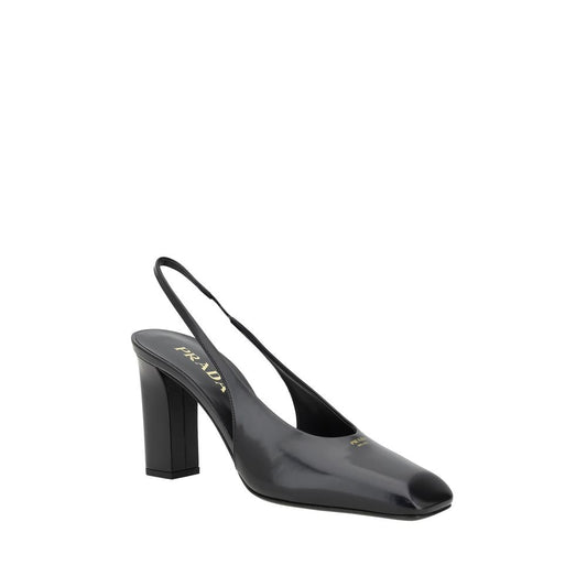Schwarze Pumps aus Kalbsleder