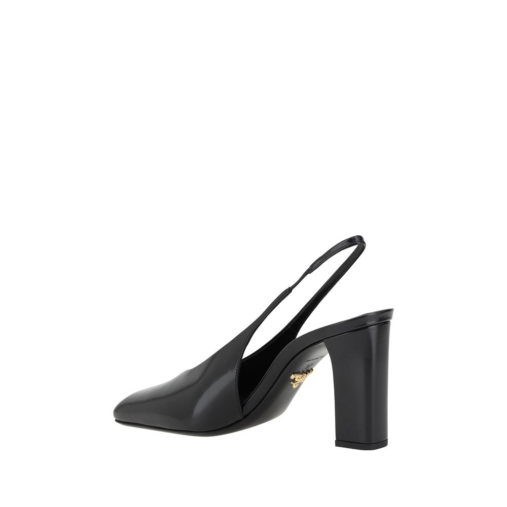 Schwarze Pumps aus Kalbsleder
