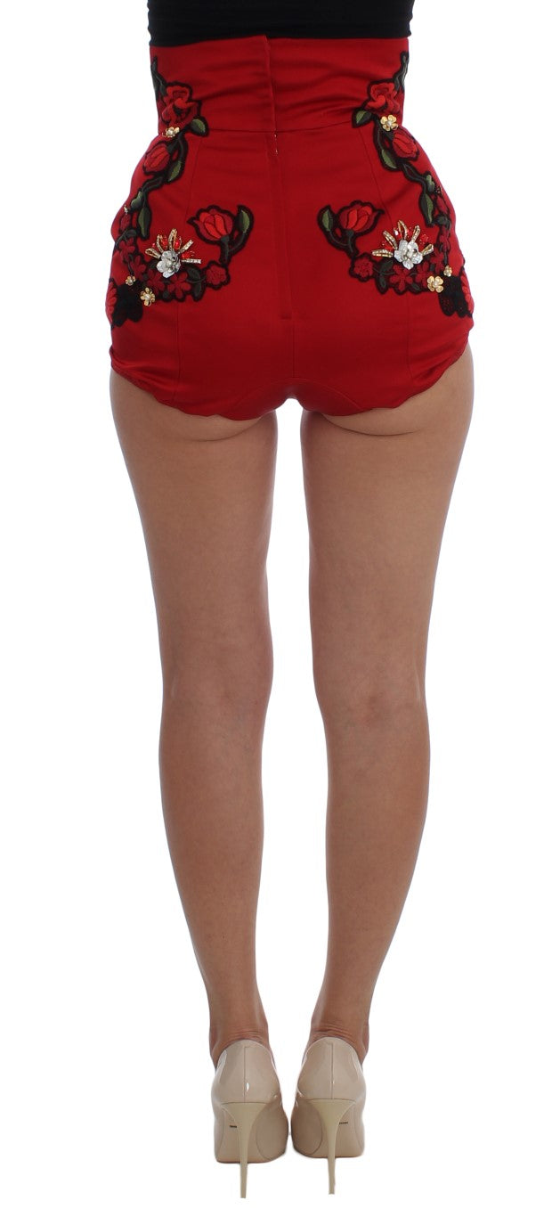 Rote Shorts aus Seide mit Kristallrosen 