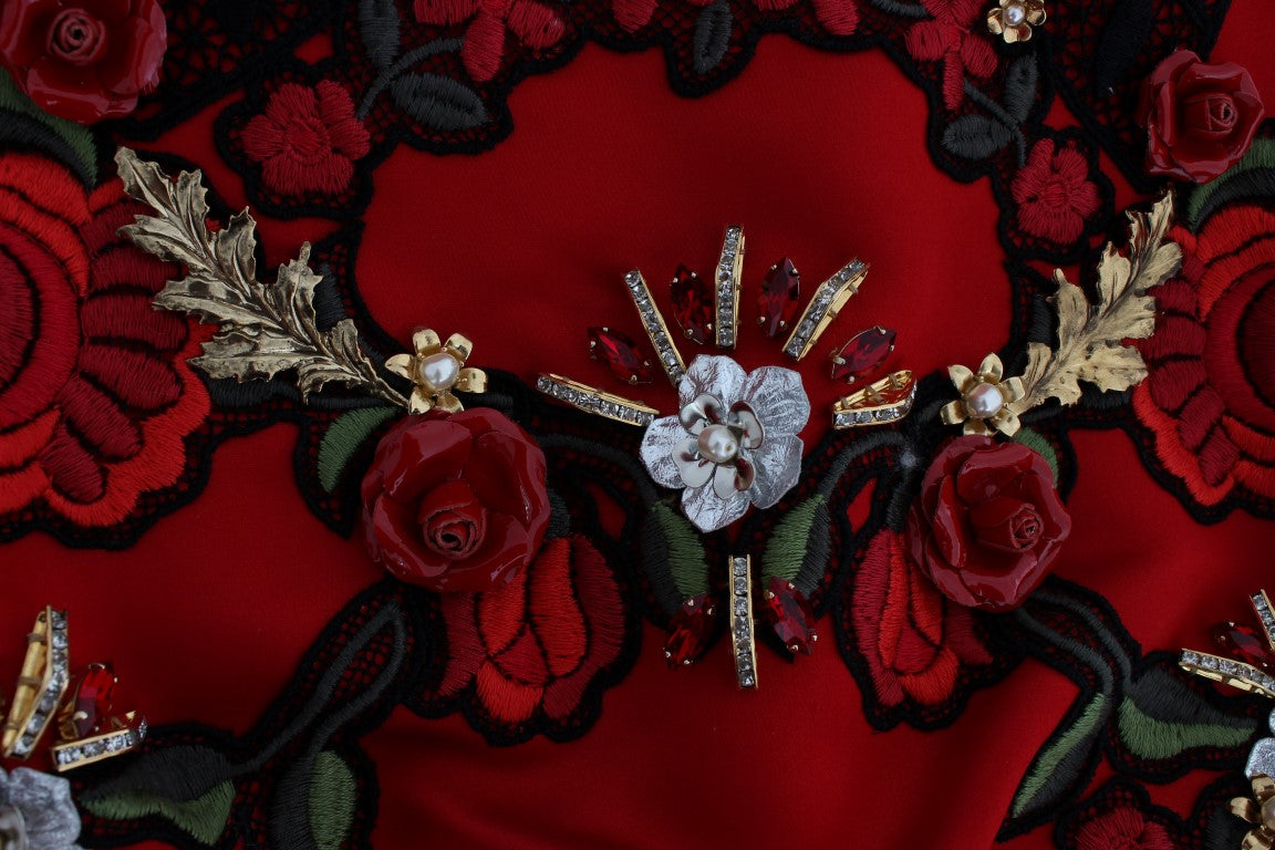 Rote Shorts aus Seide mit Kristallrosen 