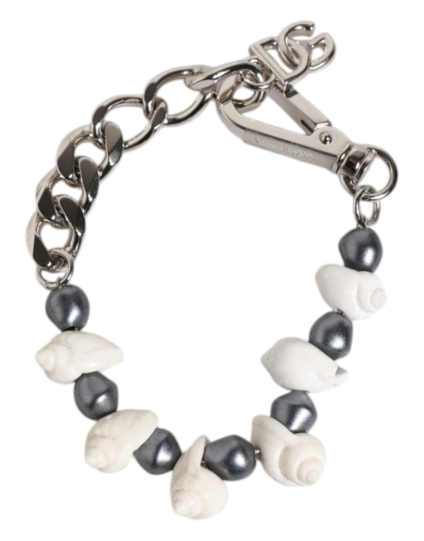 Silberfarbenes Armband mit Muschelanhänger und DG-Logo aus Messing