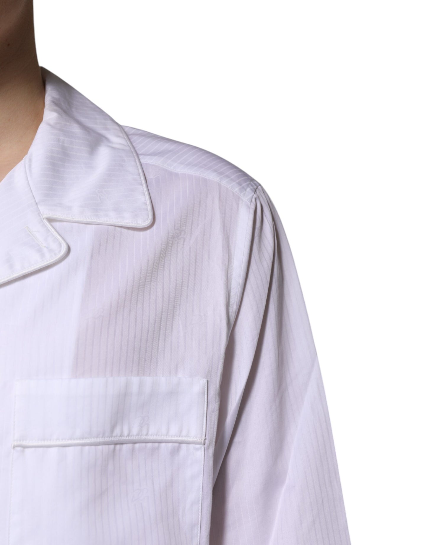 Weißes Pyjama-Set aus Baumwolle mit Hemd und Hose