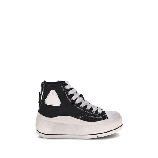Hohe Sneakers