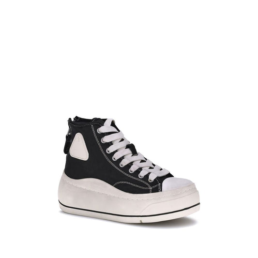 Hohe Sneakers