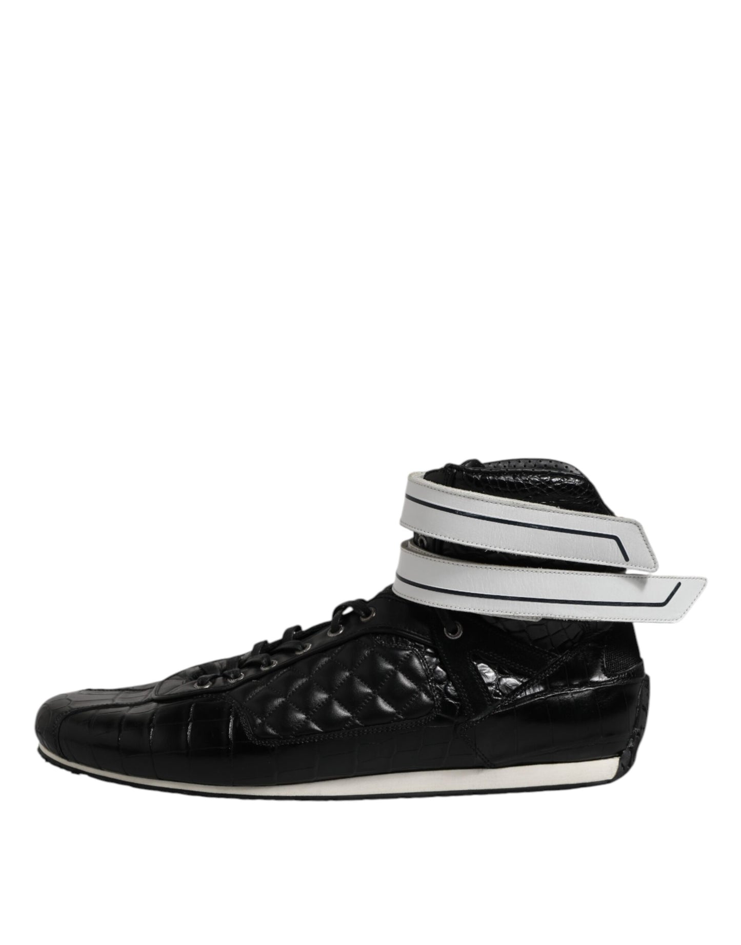 Schwarze gesteppte Leder-Schnürsneaker