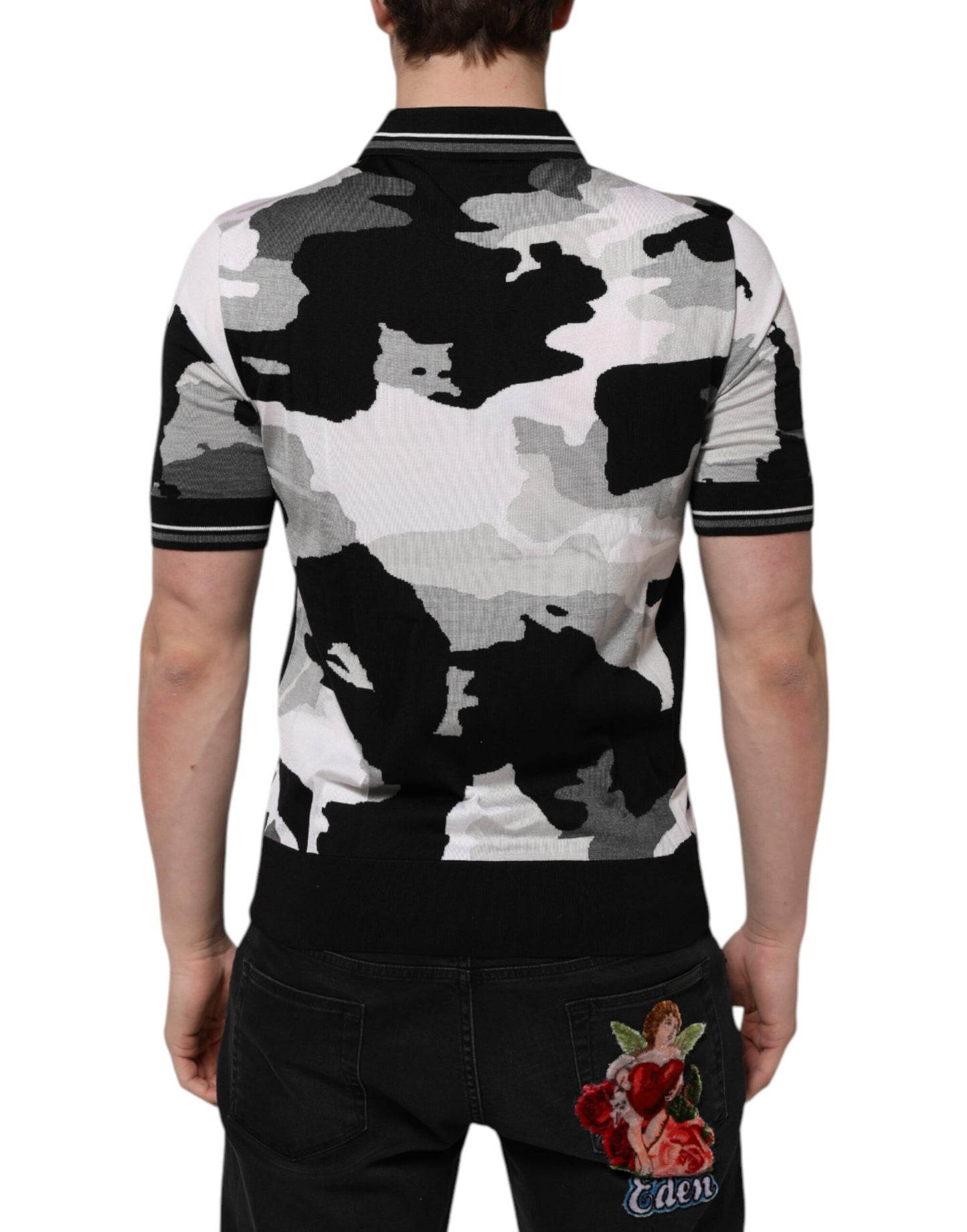Mehrfarbiges Polo-T-Shirt mit Camouflage-Kragen