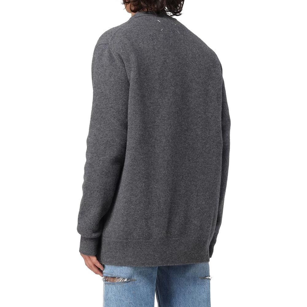 Woll-Cardigan