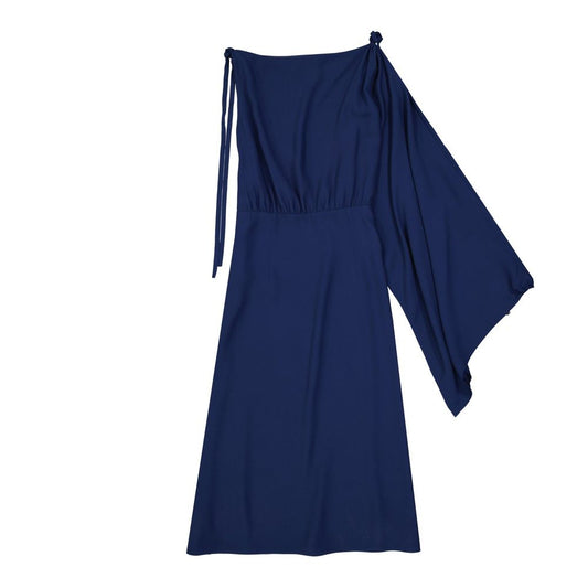 Ausgestelltes Midikleid mit einem Ärmel