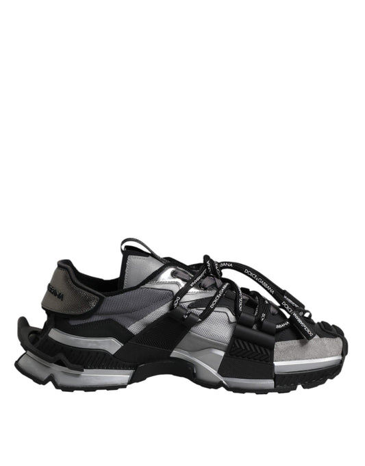 Mehrfarbige Space Sneakers mit Einsätzen