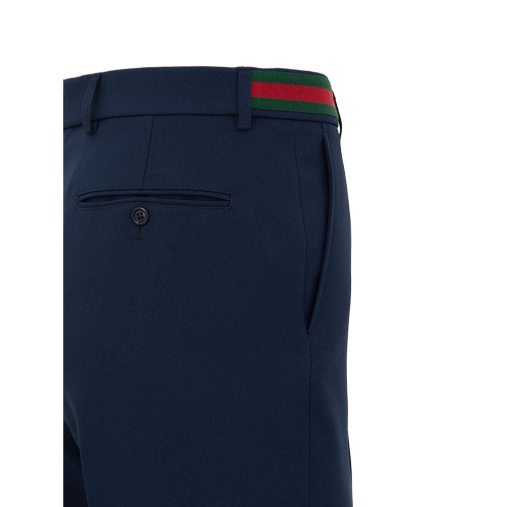 Blaue Baumwolljeans