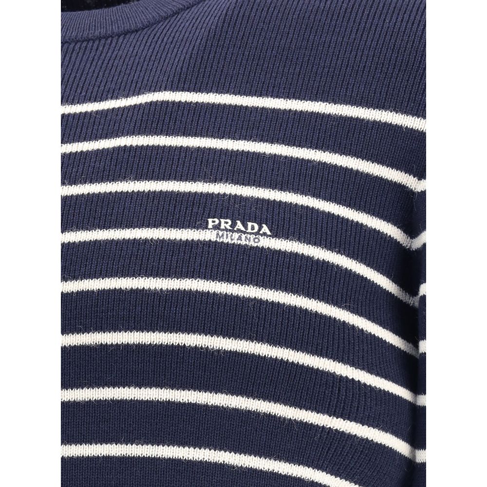 Gestreifter Pullover