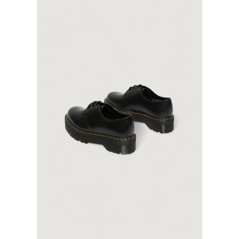Schwarzer Schnürstiefel aus Leder